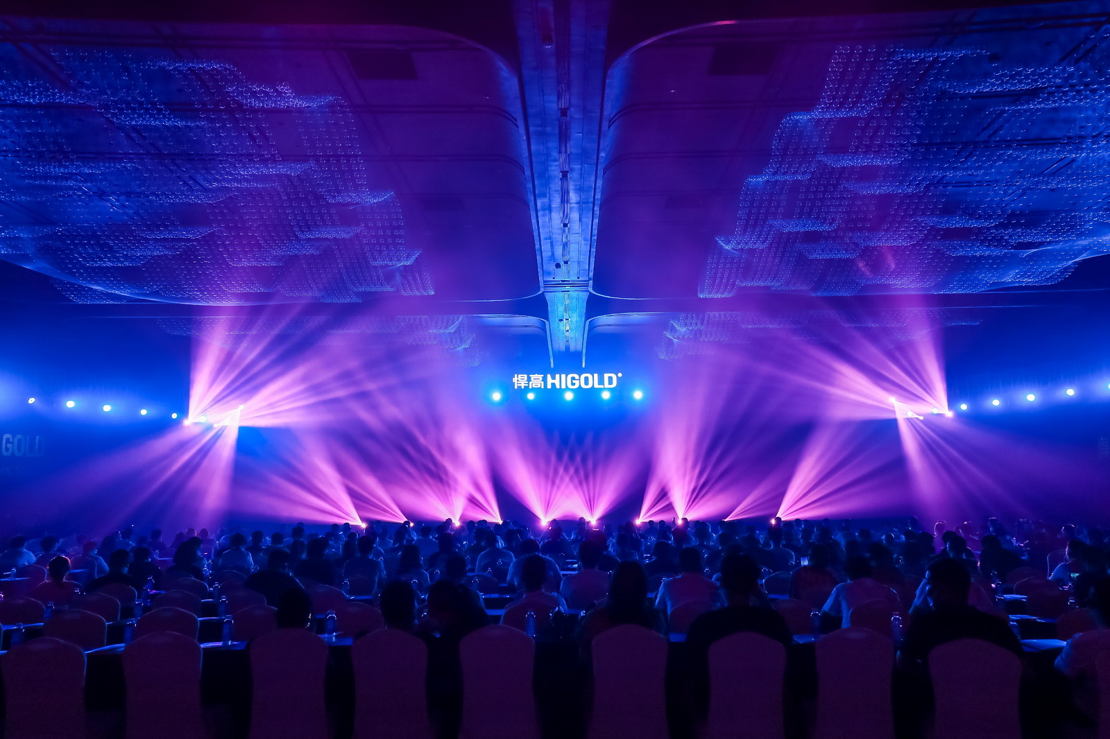 “把暖气传递给每个人”，qm球盟会·(中国)球盟会?宁波发布会让家居行业信心重燃