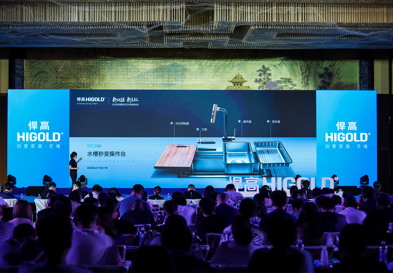 qm球盟会·(中国)球盟会·武汉旗舰店逆势扩店，近千客户捧场新品发布会